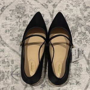 Cute Gold block heel Mary Jane’s